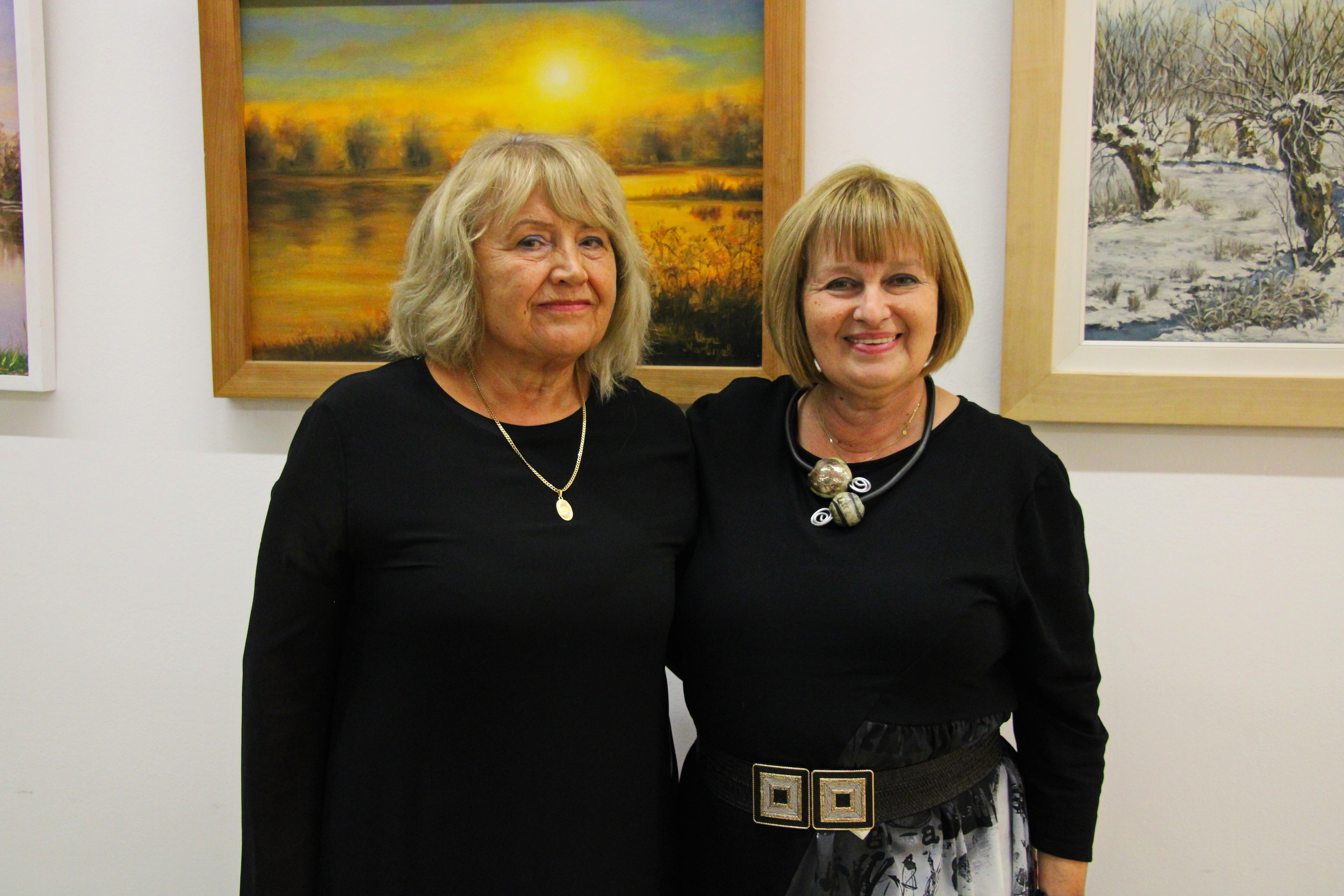 U zagrebačkoj Galeriji Ruža Ana Jakopanec održala promociju najnovije zbirke pjesama, a Vesna Martinjak otvorila samostalnu izložbu
