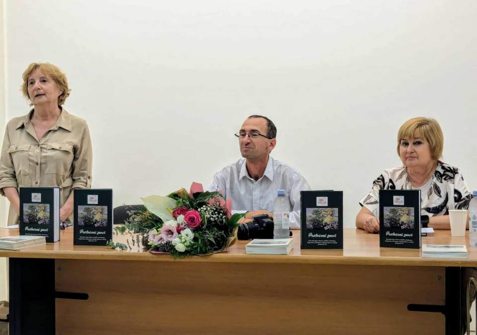 FOTOGALERIJA U Zagrebu održana promocija Zbornika radova “Pozlaćeni snovi” članova KUD-a Podravka